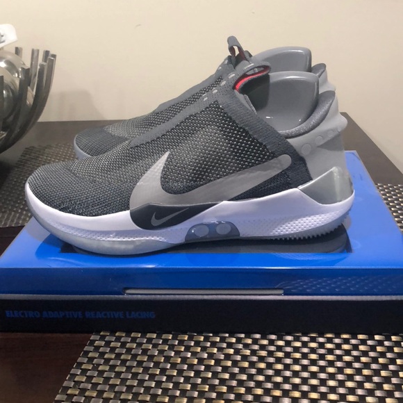 men nike adapt bb dark grey